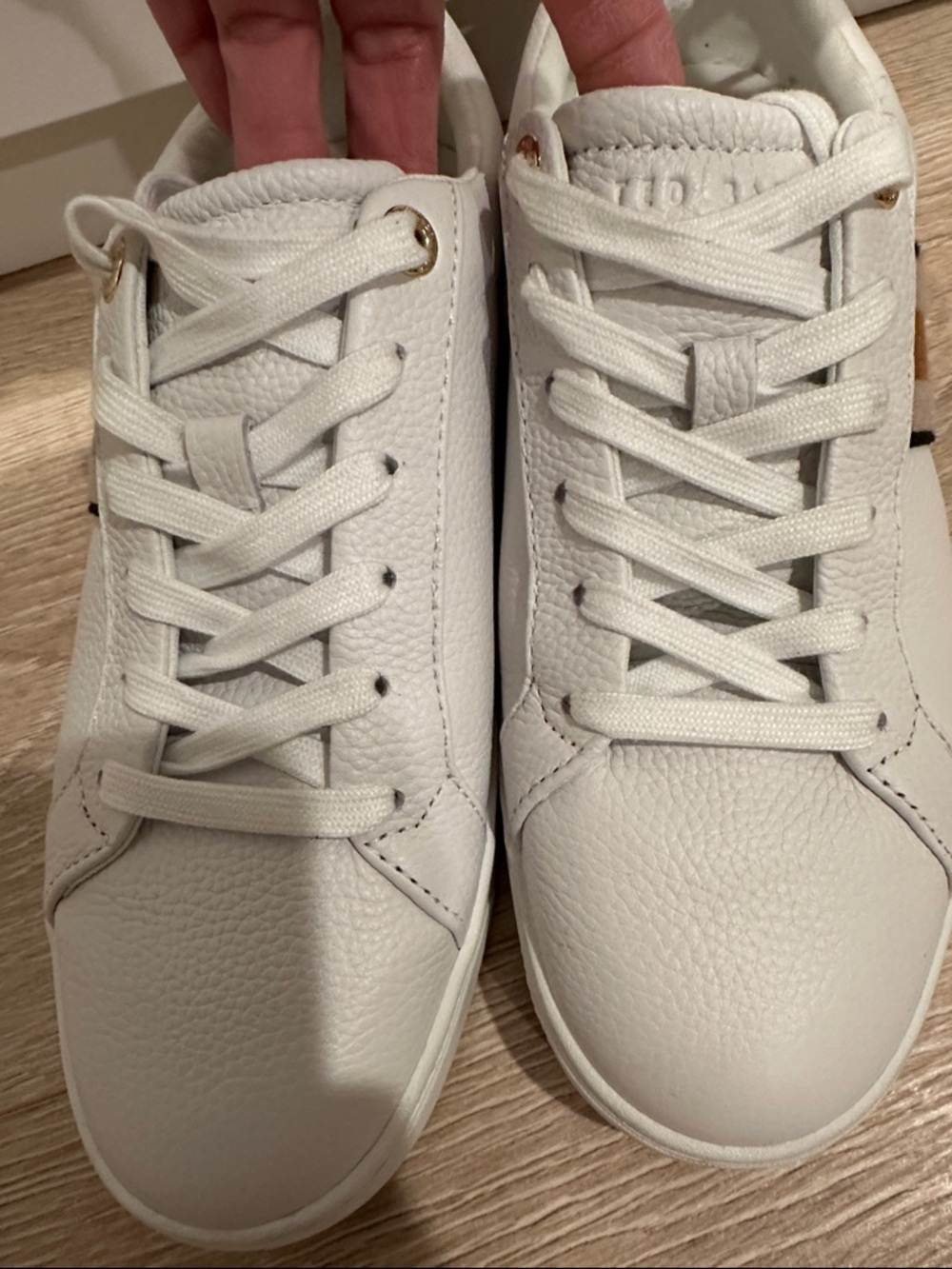 Ted Baker Women's White Leather-Style Casual Sneakers with Stripe Detail - Picture 6 of 6
